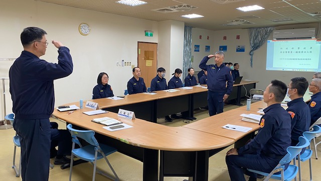 第四大隊12月大隊會報暨員警座談會照片(將開啟新視窗)